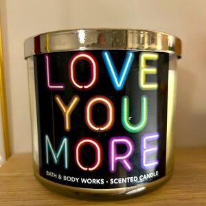Vintage Bath & Bodywork’s “Love You More” black tea rose scented Candle NEW 14.5
